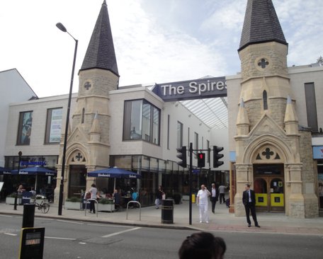 Hunter-swoops-on-High-Barnet-Shopping-Centre.jpg